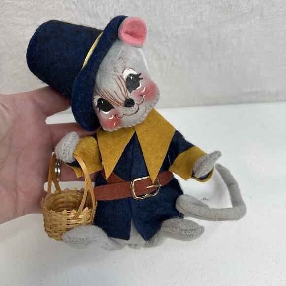 Annalee Thanksgiving 7" Pilgrim Mouse With Basket Apple ‘98 USA Made Replacement - Picture 2 of 8